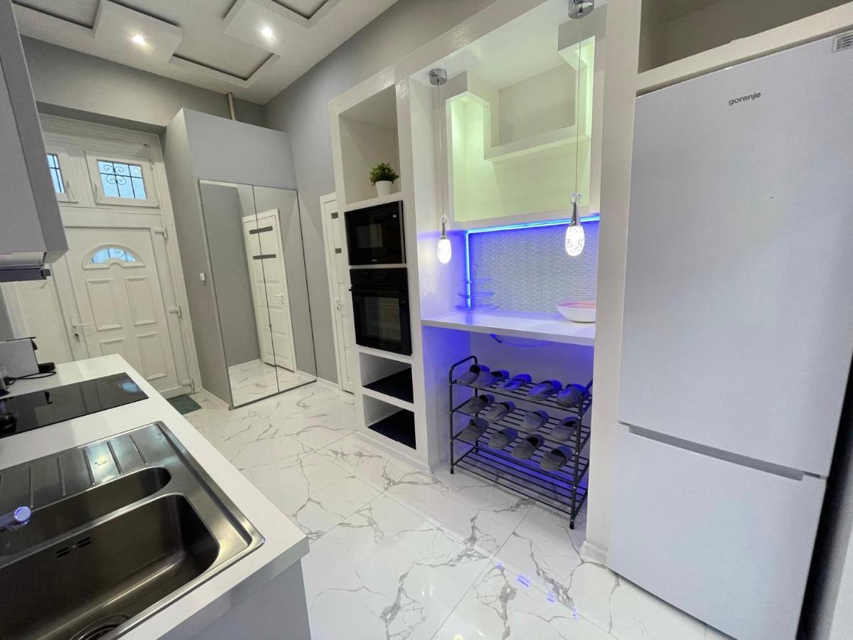 Deluxe Sapphire Residency - 4 Bedrooms Budapest Exterior photo