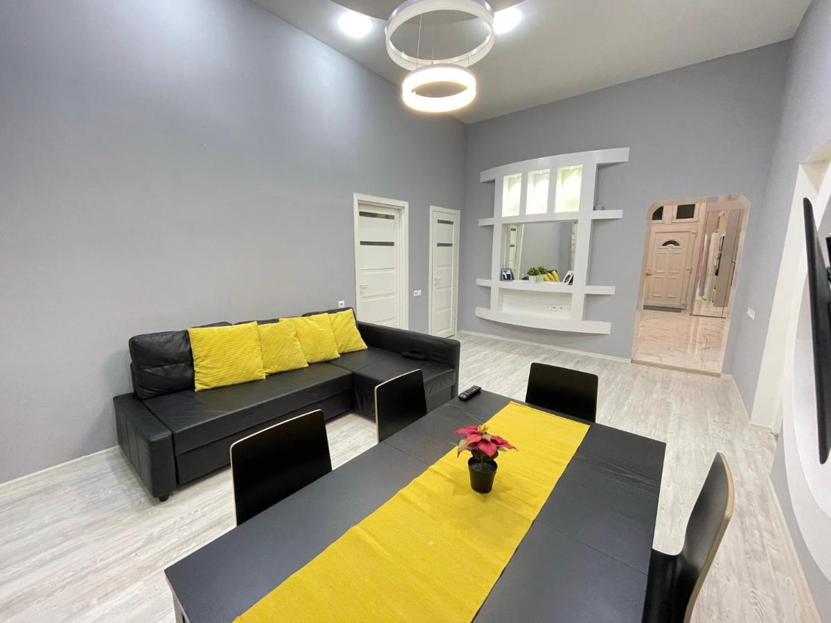 Deluxe Sapphire Residency - 4 Bedrooms Budapest Exterior photo